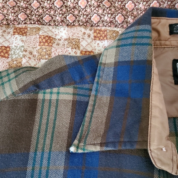 Vintage Acrylic Plaid Men's Long Sleeve Button Up. Jordan Christopher. Large. - Picture 4 of 12